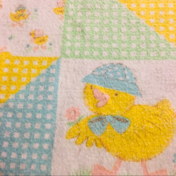 Vintage Satin Edge Ducky Baby Blanket - Picture 2 of 3